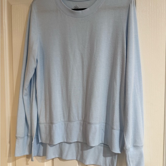 ALO Yoga Women's Light Blue Top - Picture 1 of 7